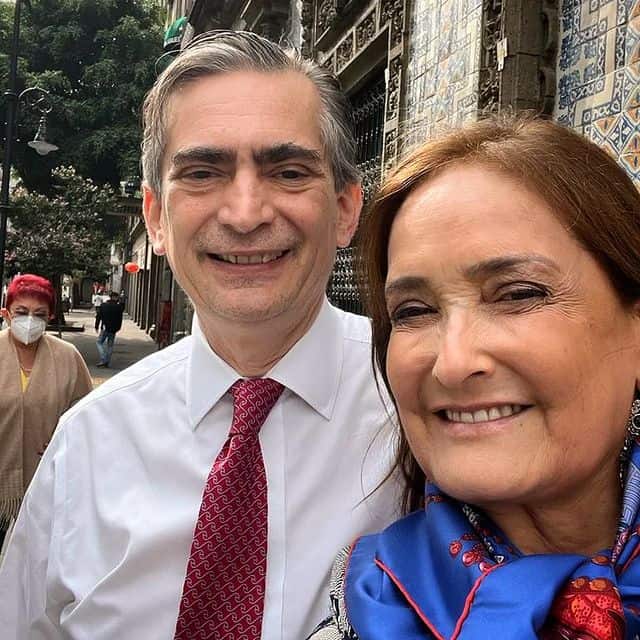 Patricia Armendáriz with his friend