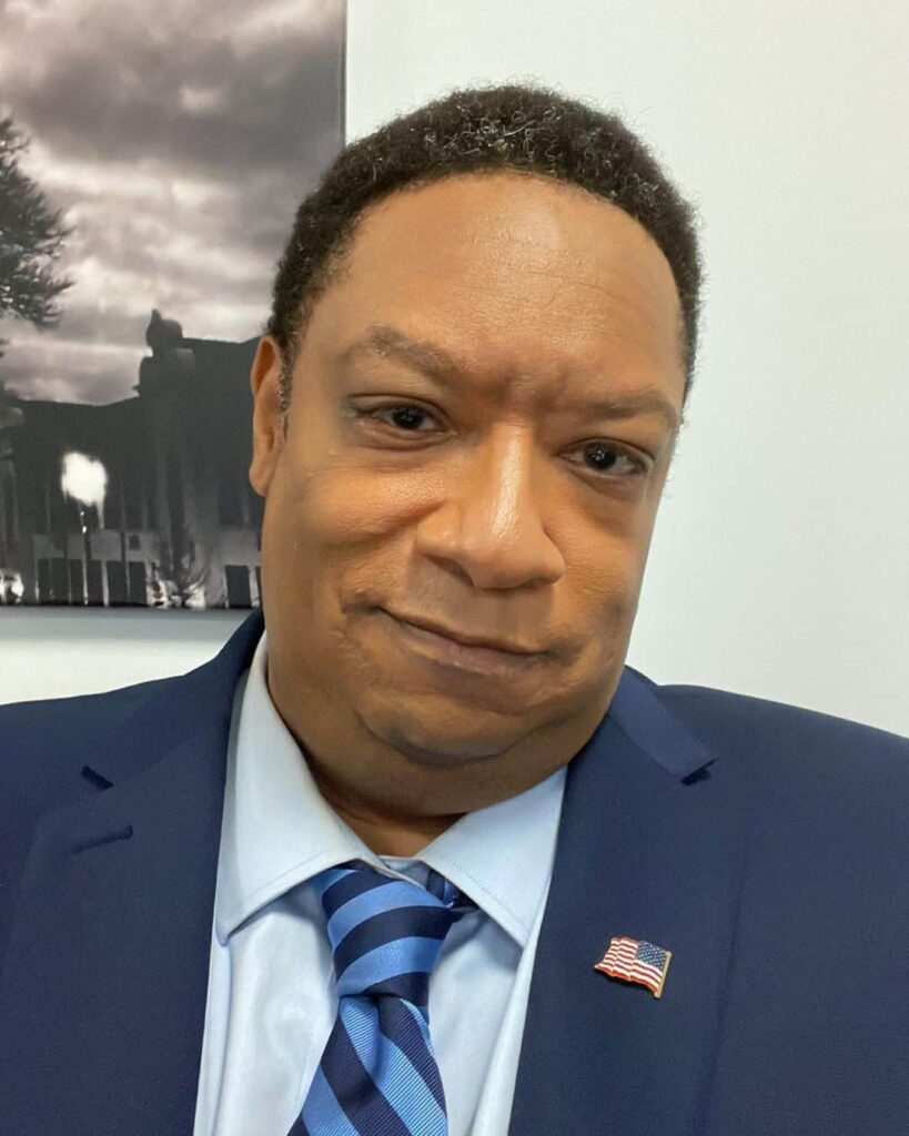 reggie-hayes-net-worth-2022-age-abbott-elementary-and-wife-the